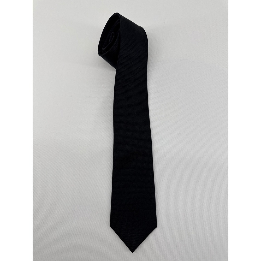 Wilke-Rodriguez Mens Black Textured 100% Silk Slim Necktie 2.5 Inch Width